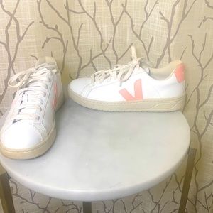 VEJA white /Bellini